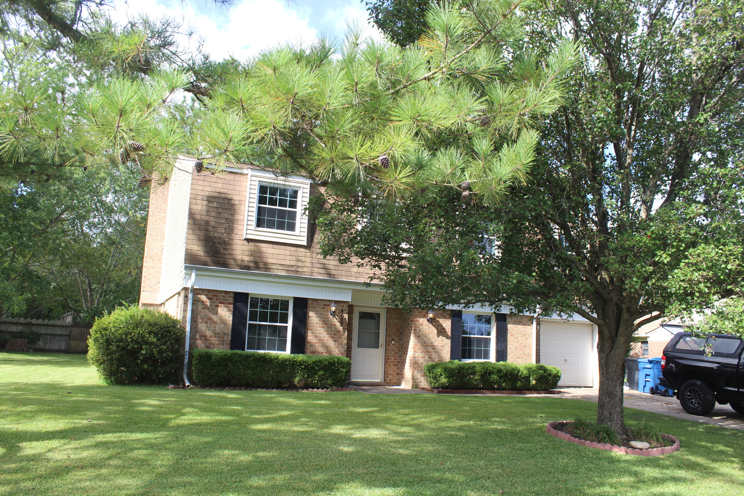 4683 STEEPLECHASE DRIVE